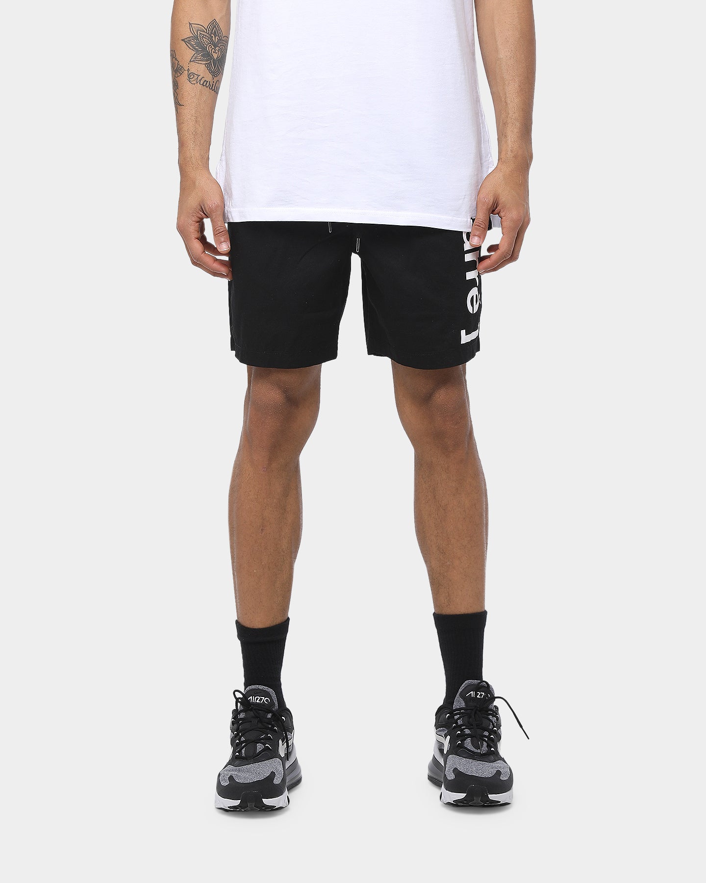 Carré Informed Essentiel Short Black