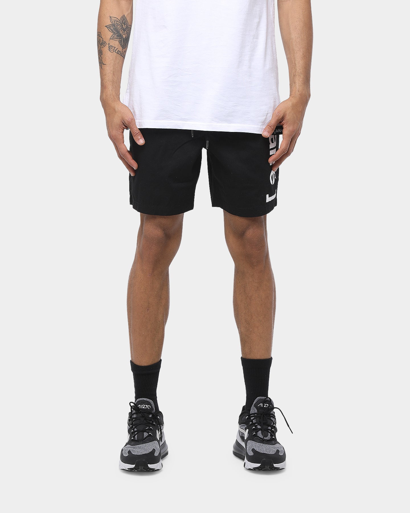 Carré Informed Essentiel Short Black