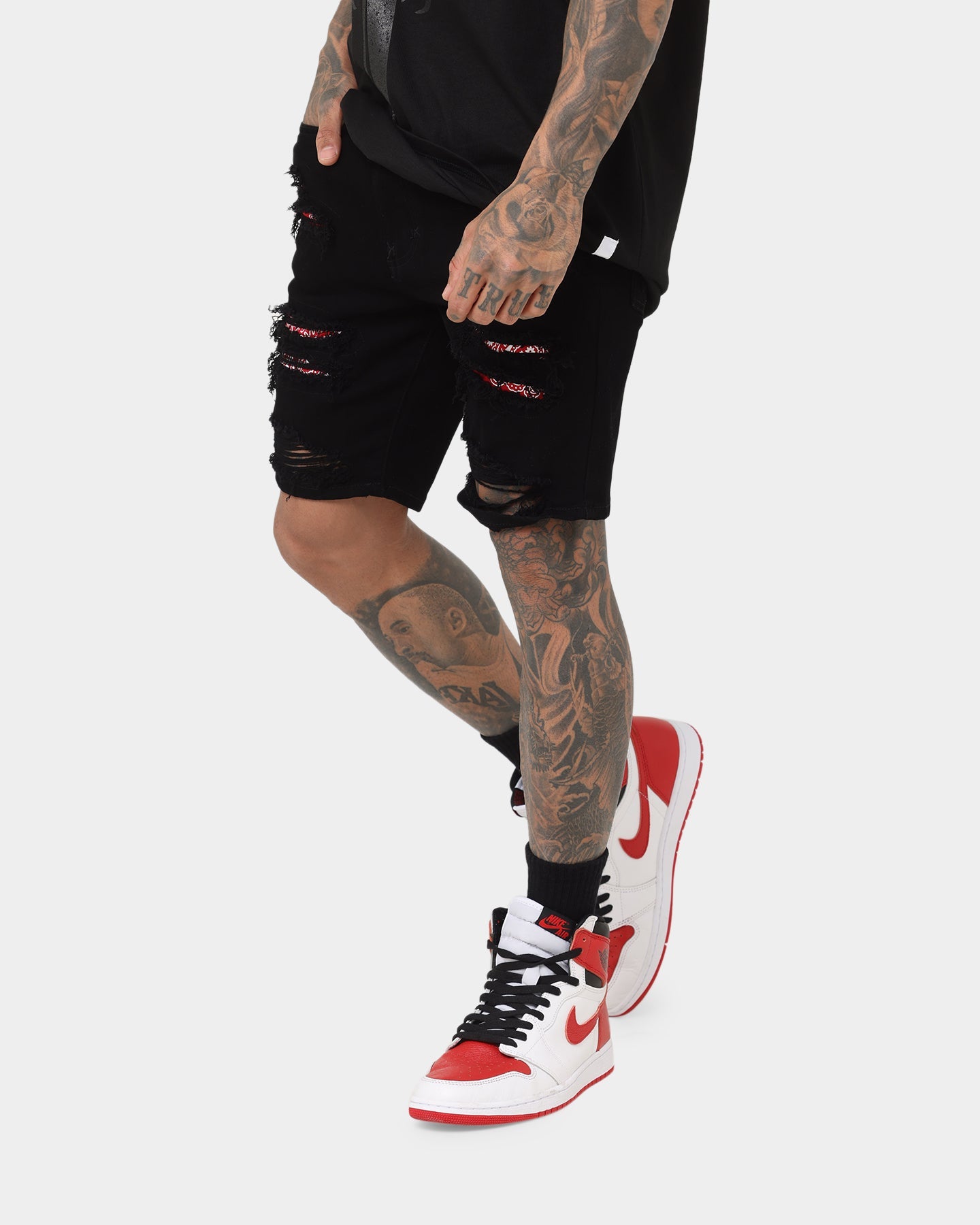 Saint Morta Bandana Summum Shorts Black/Red