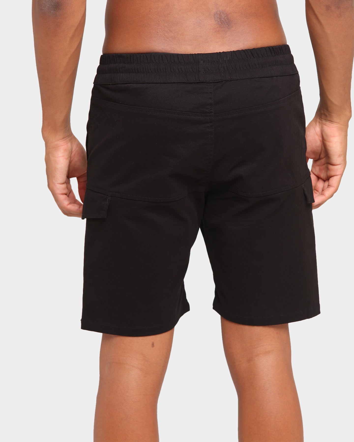 Carré Sommet Cargo Shorts Black