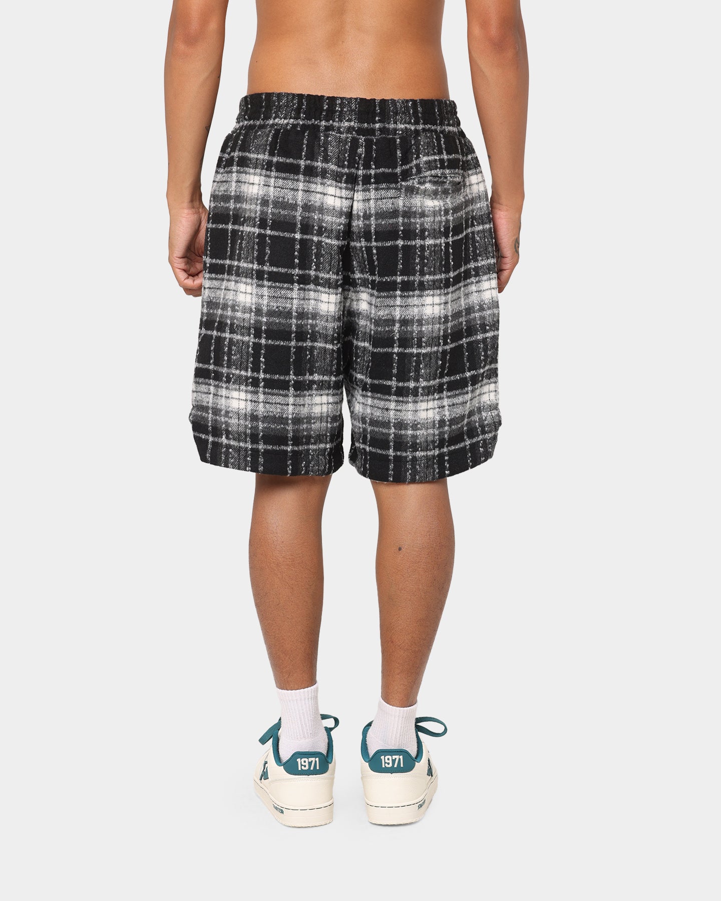 XXIII Vitus Shorts Black/White