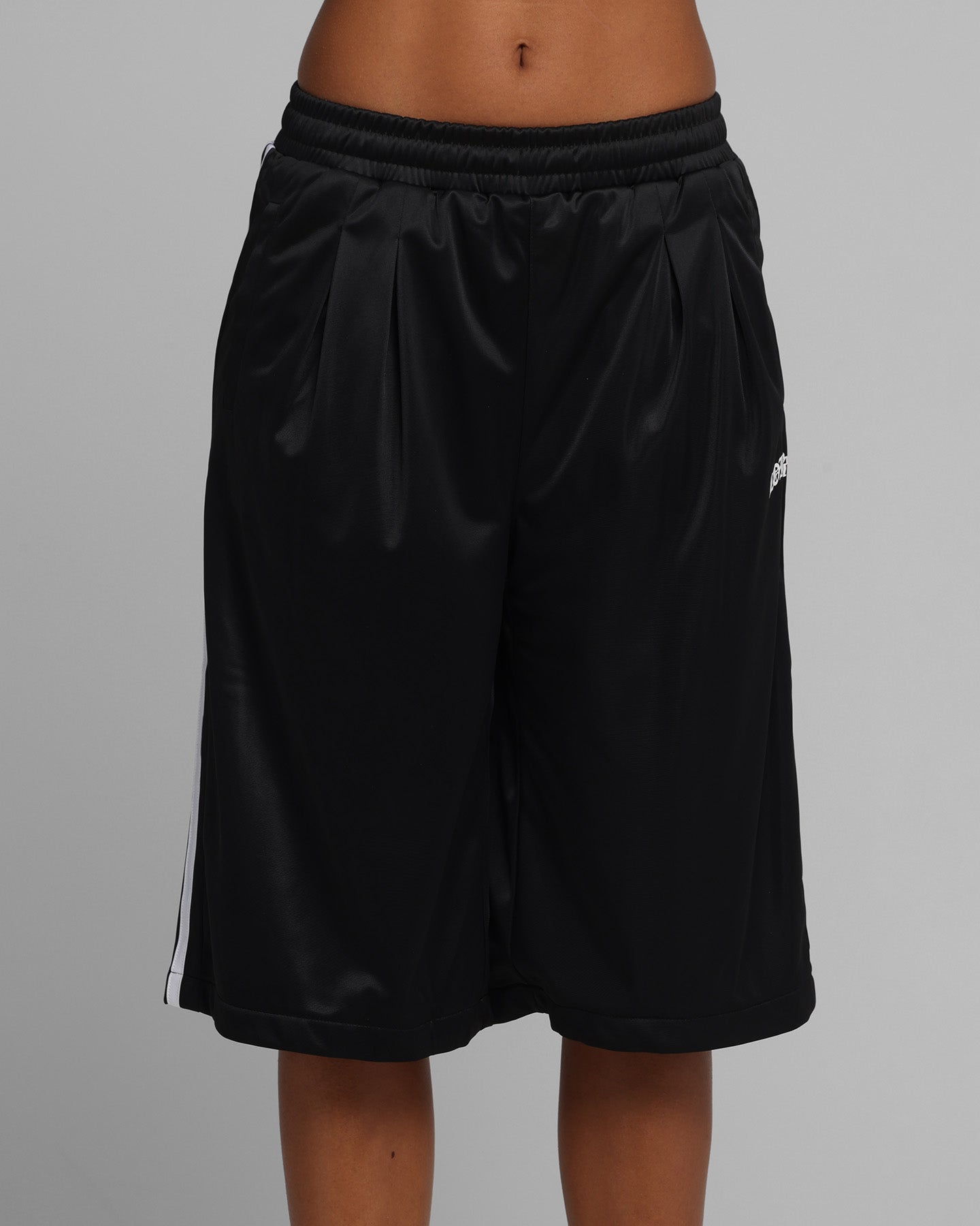 Loiter Track 3 Quarter Shorts Black