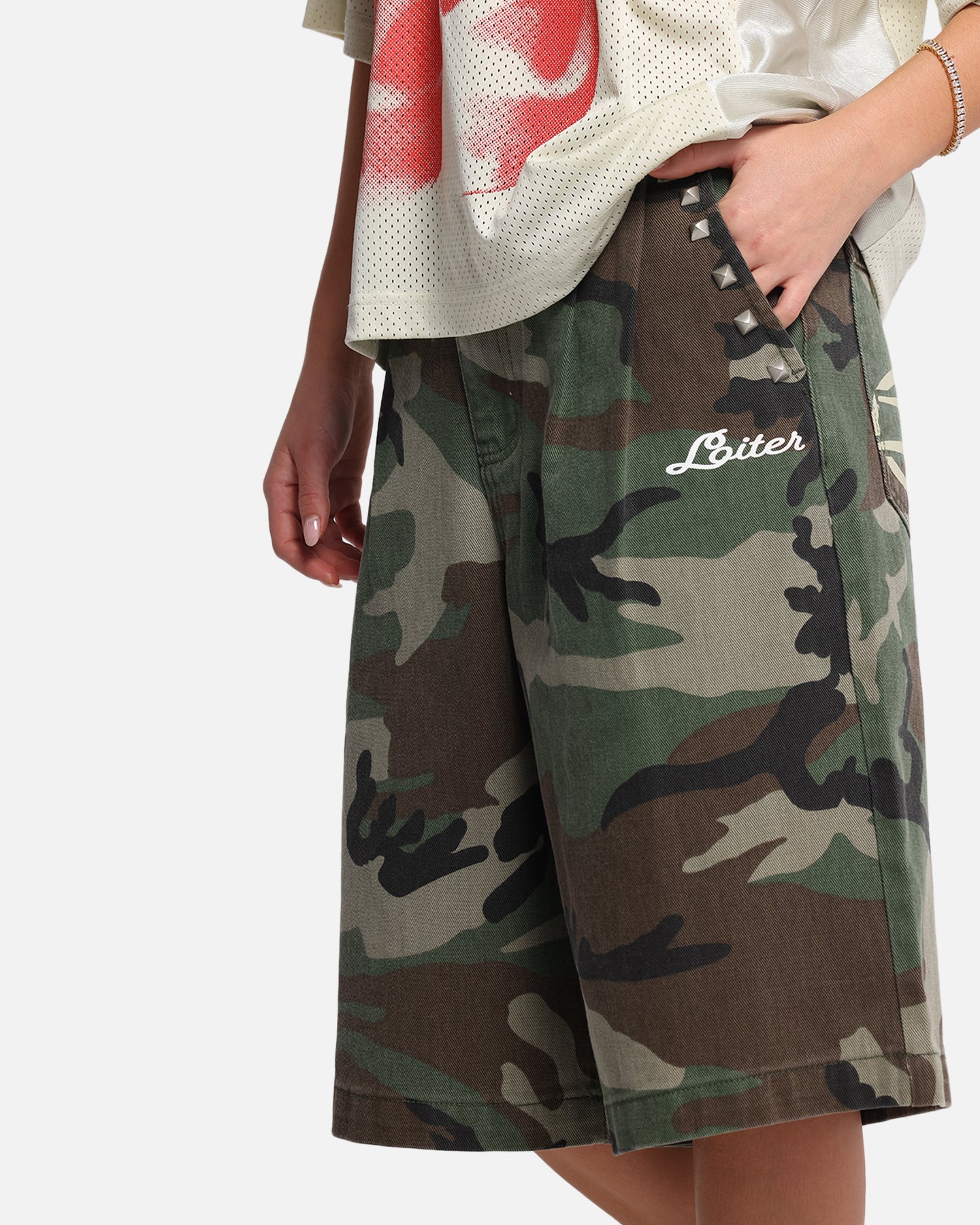 Loiter 3 Quarter Shorts Woodland Camo