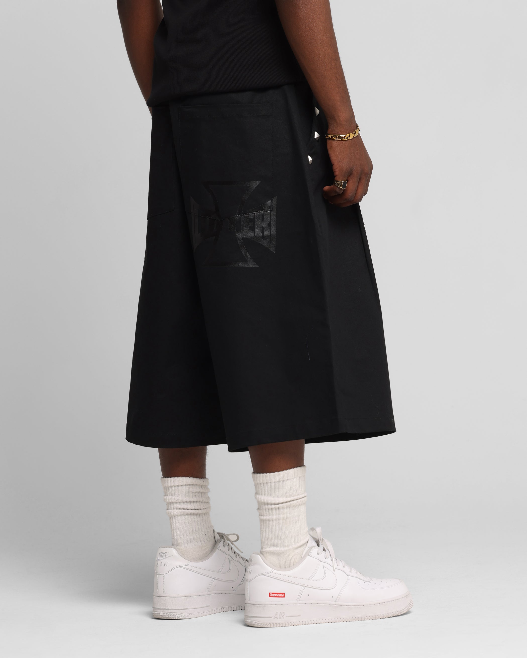Loiter Chopper Baggy Shorts Black