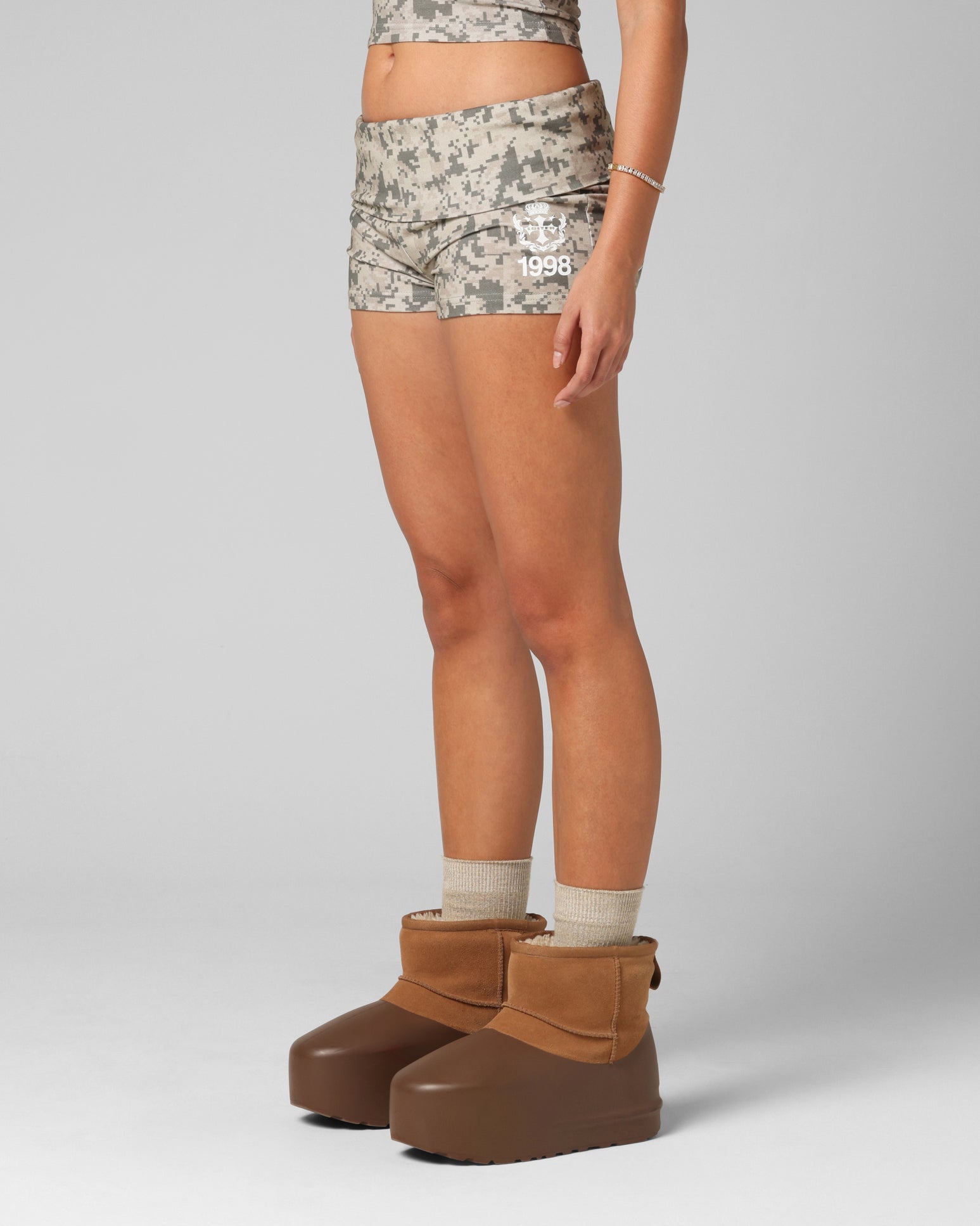 Loiter Women's Bullrush Shorts Digi Camo
