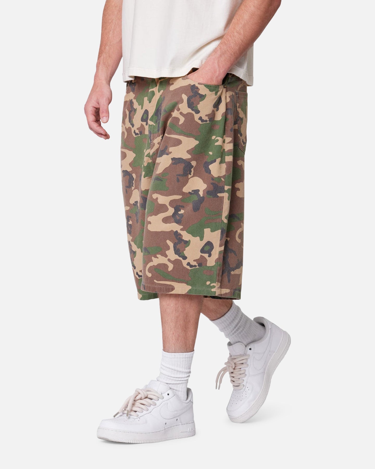 MNML Baggy Camo Twill Shorts Woodland Camo