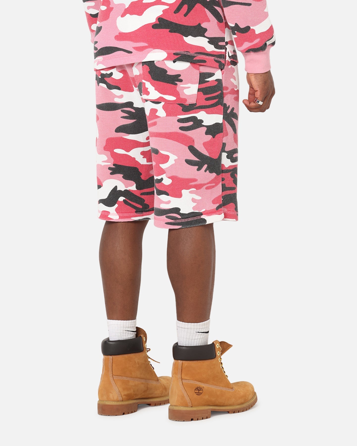 XXIII Printed Thermal Shorts Pink Camo