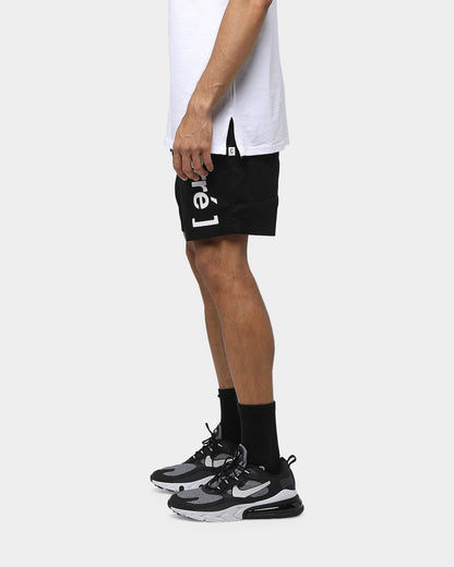 Carré Informed Essentiel Short Black