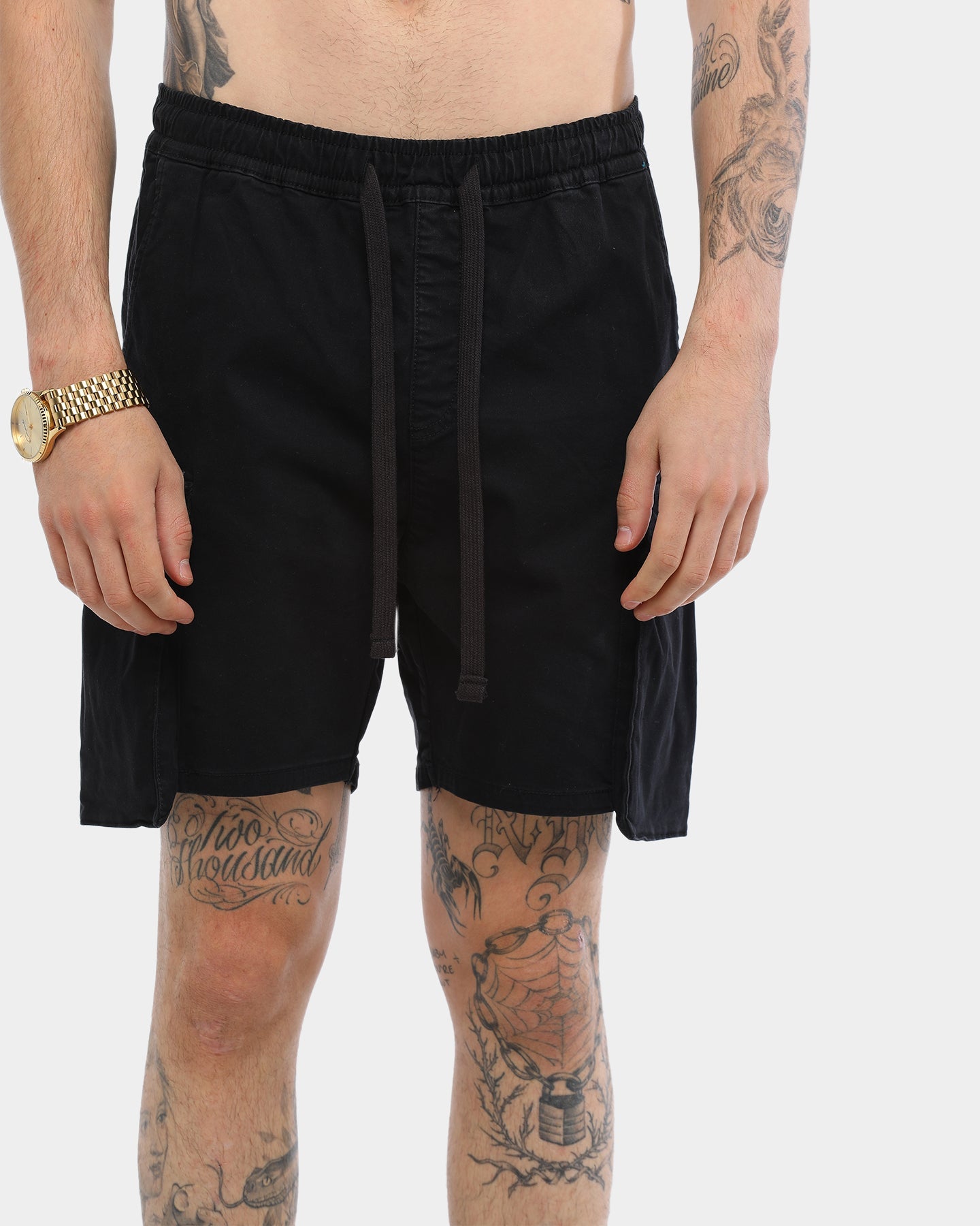 Carré Carnage Cargo Shorts Black