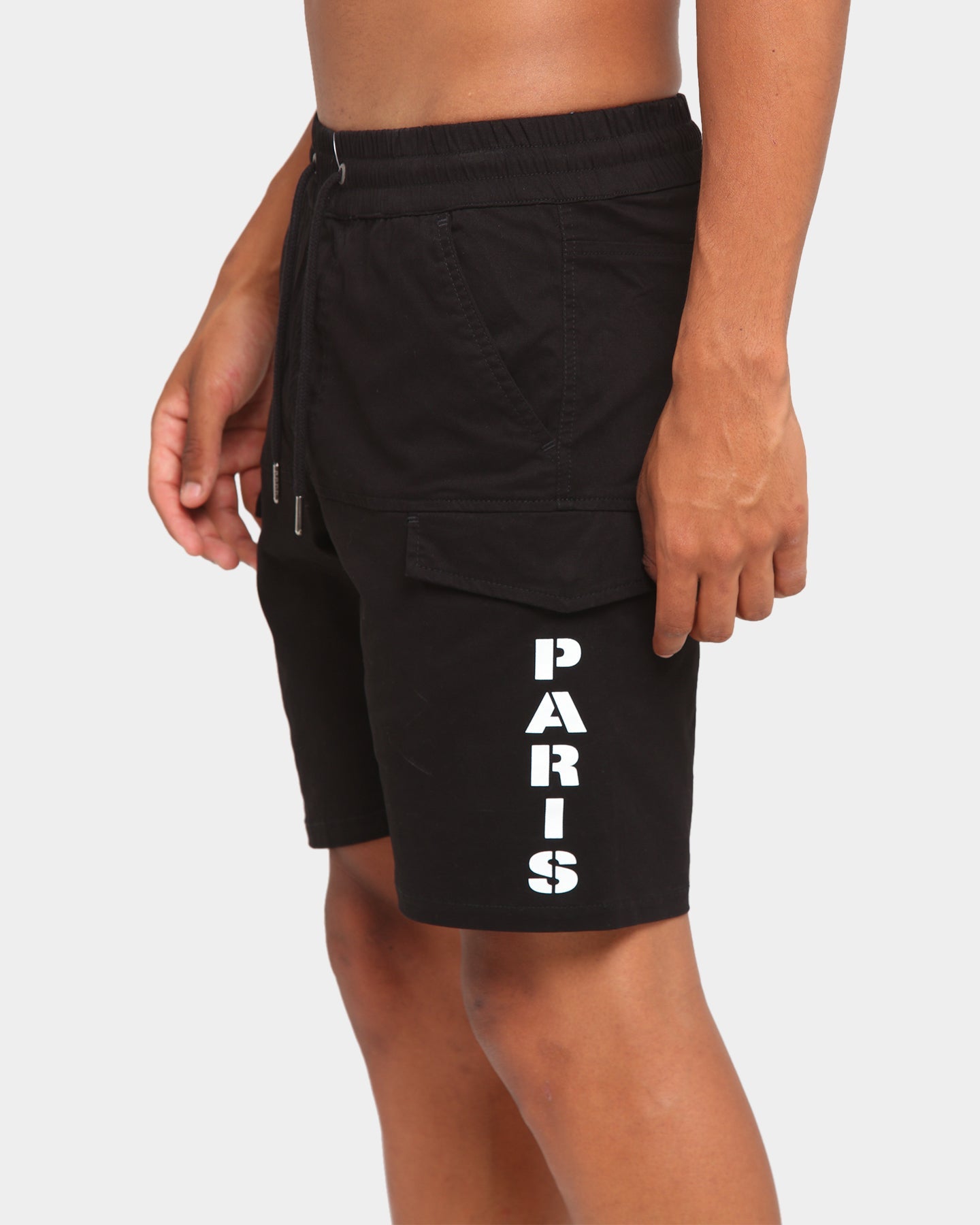 Carré Sommet Cargo Shorts Black