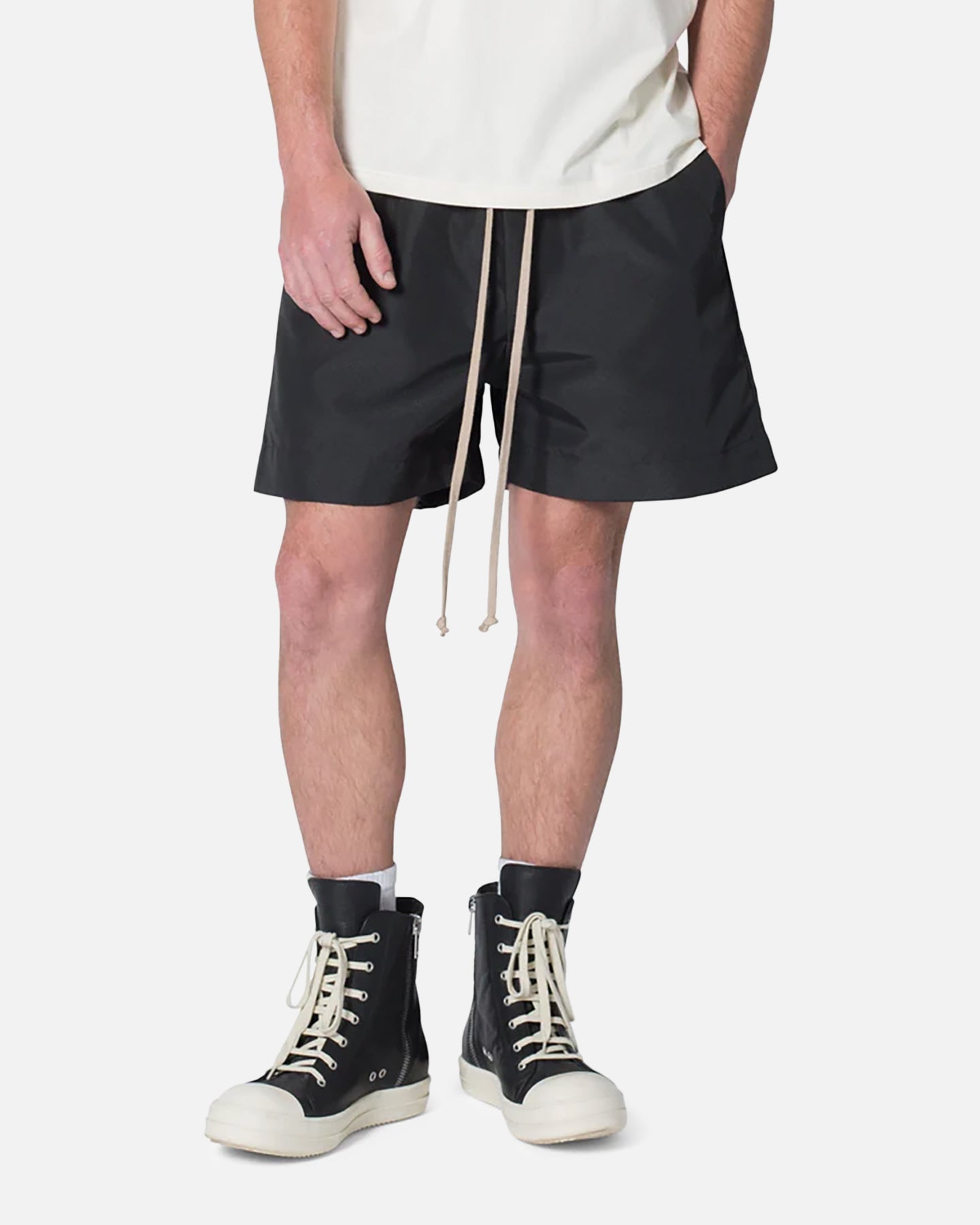 MNML Weimar Shorts Black