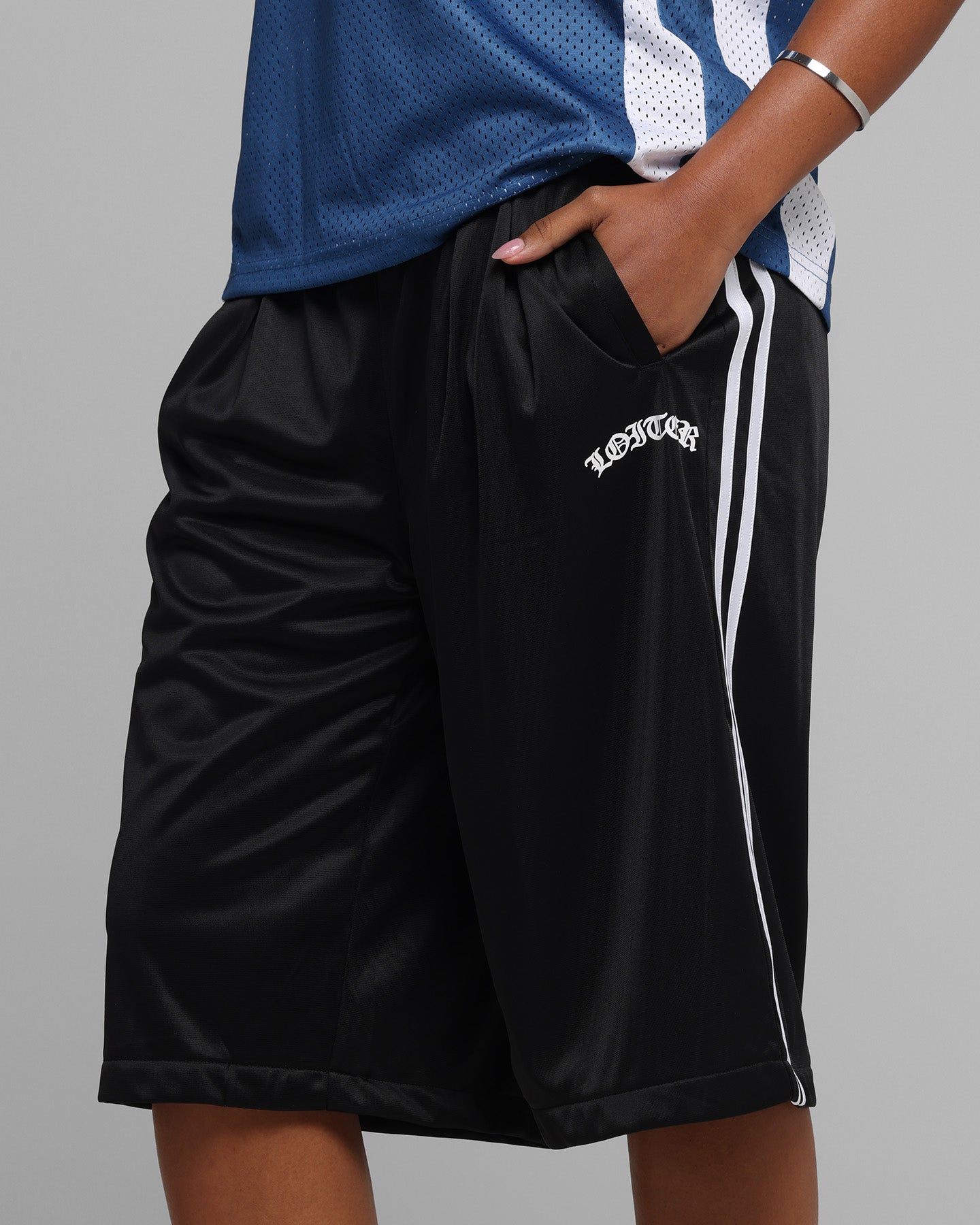 Loiter Track 3 Quarter Shorts Black