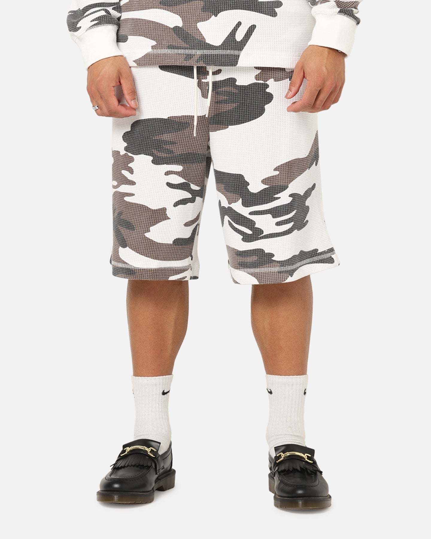 XXIII Printed Thermal Shorts Snow Camo