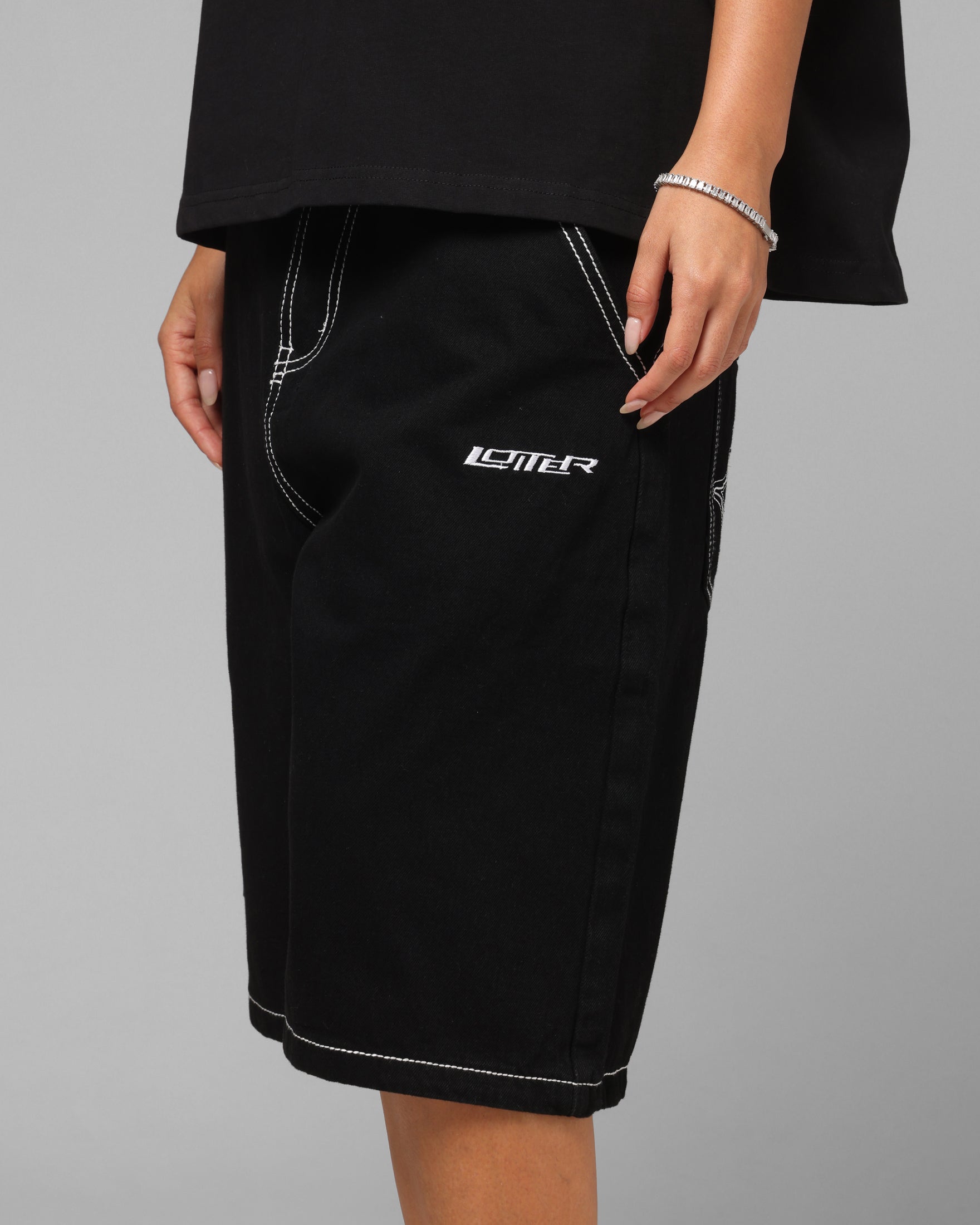 Loiter Biker Jorts Black