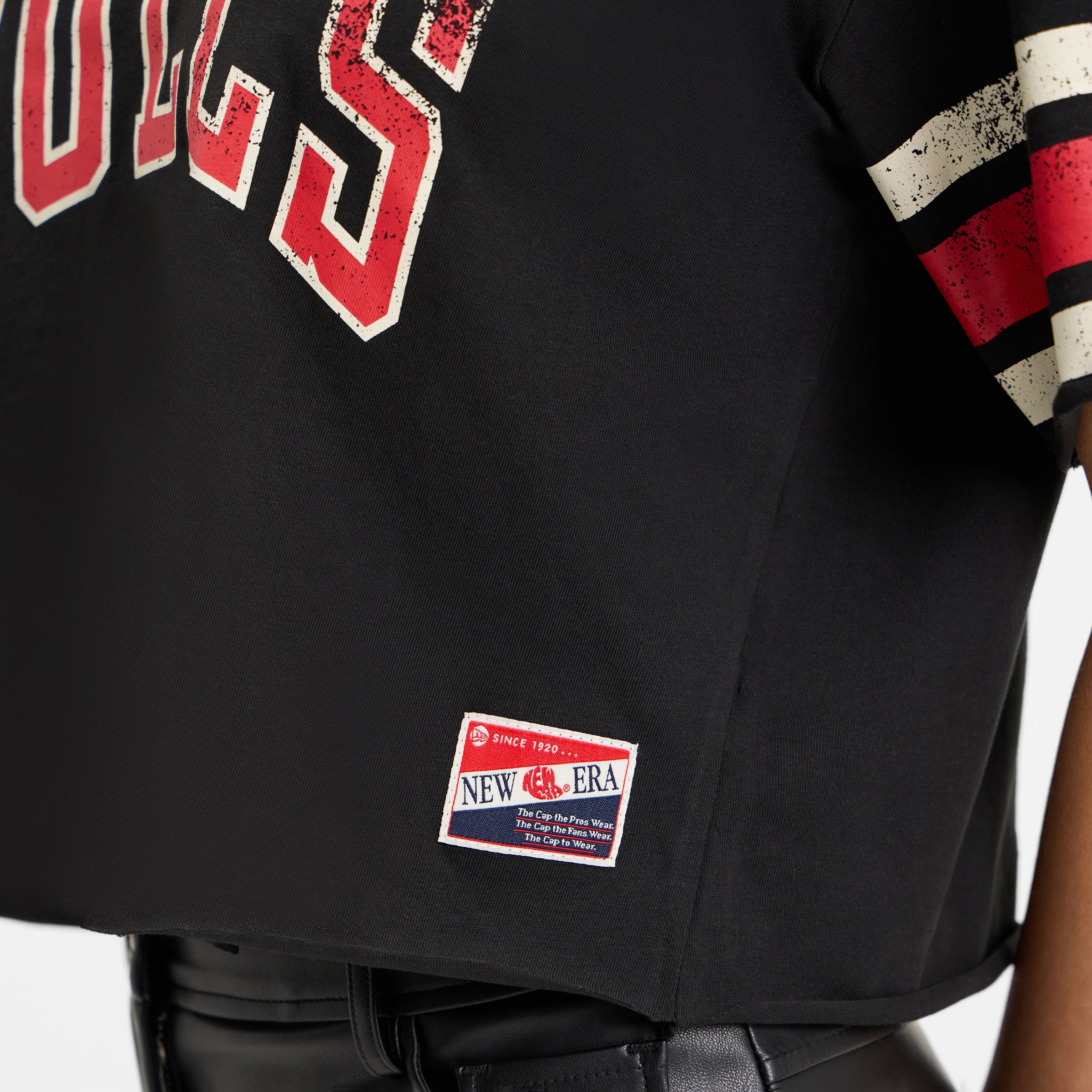 Atlanta Braves Throwback Cropped Women's T-Shirt