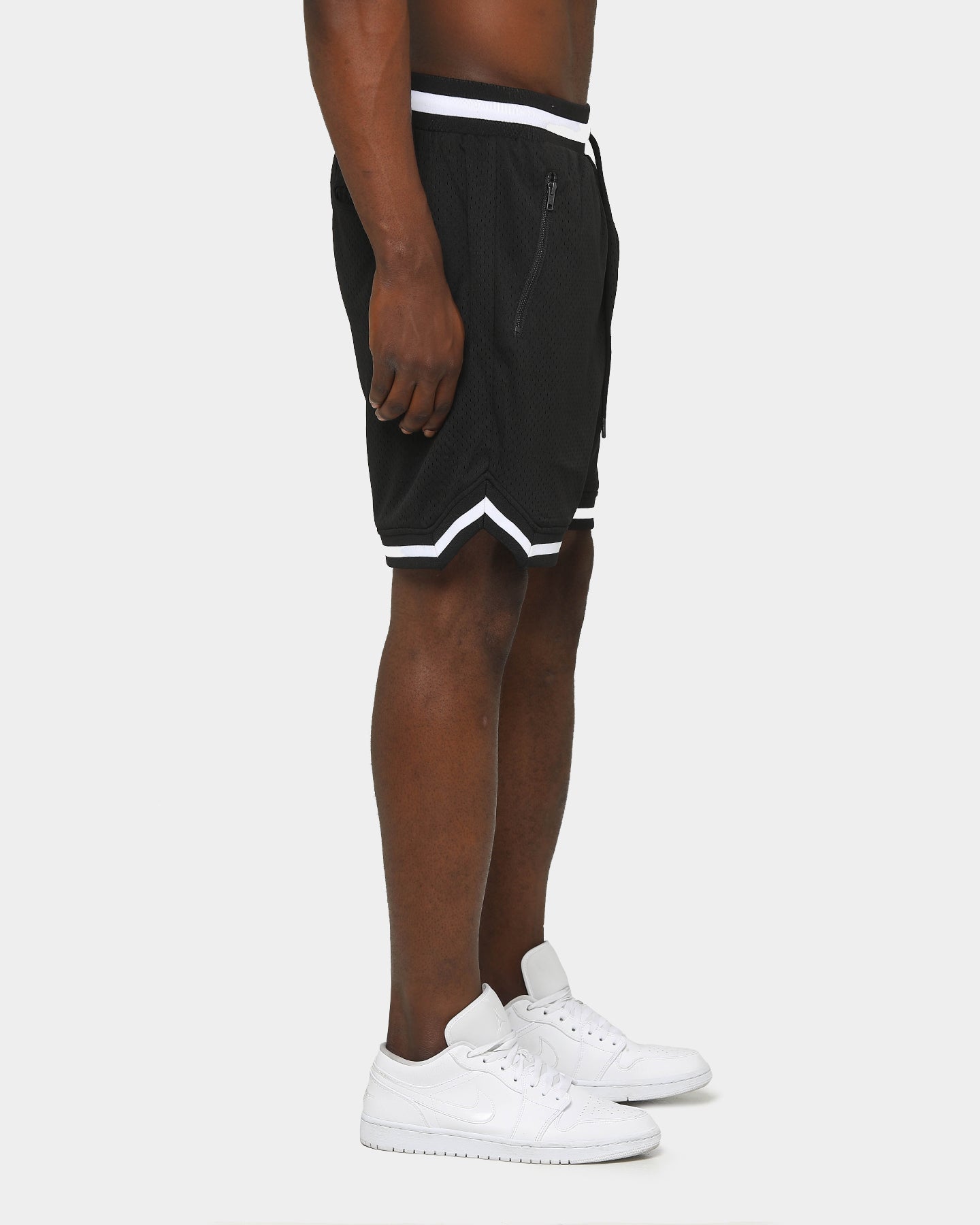 Saint Morta Men's Icon Mesh Basketball Short Black/White